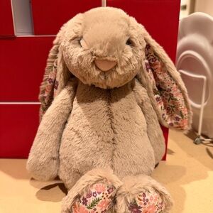 Jellycat blossom beige bunny petal